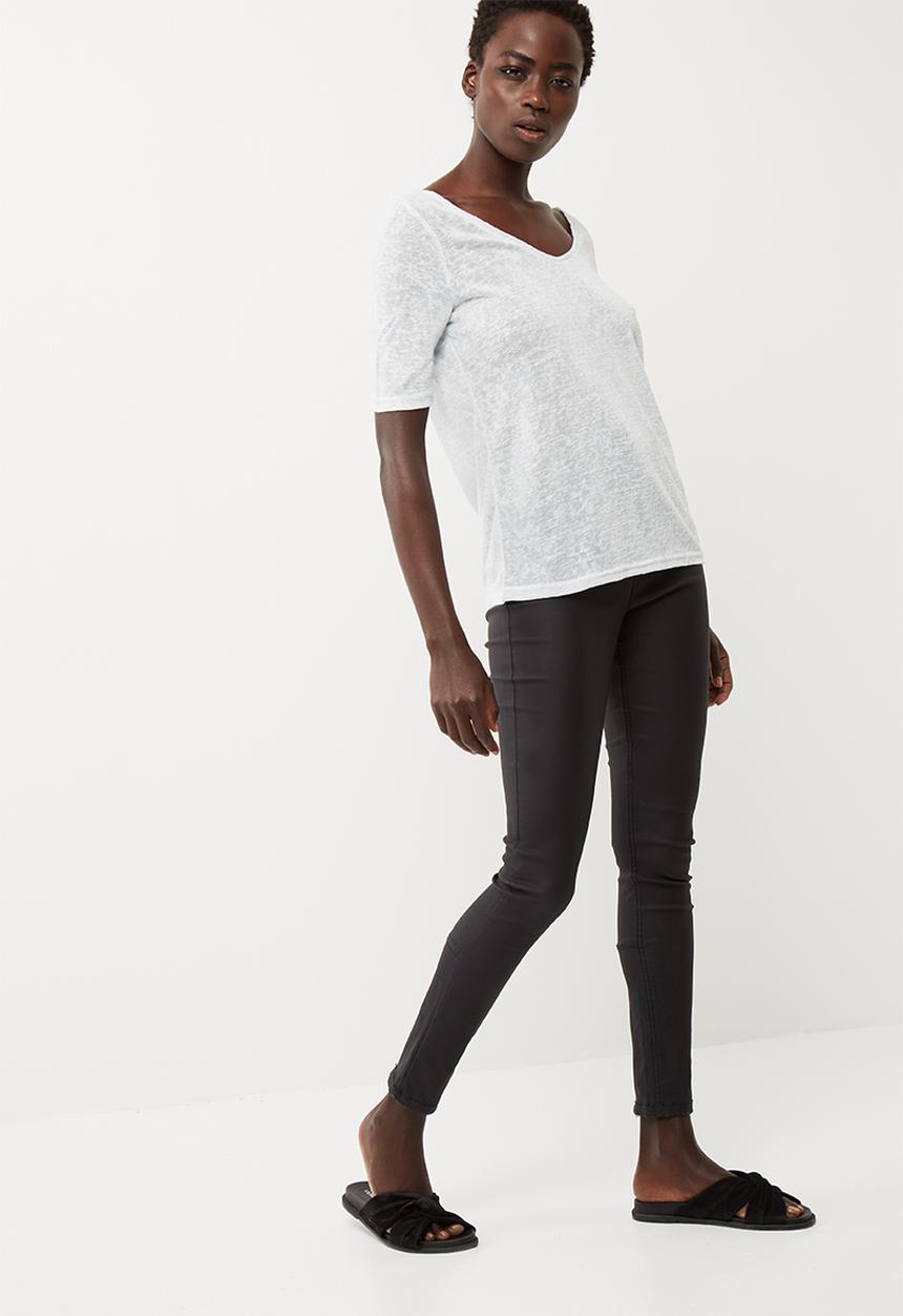 Vero Moda - Sunshine V-neck top
