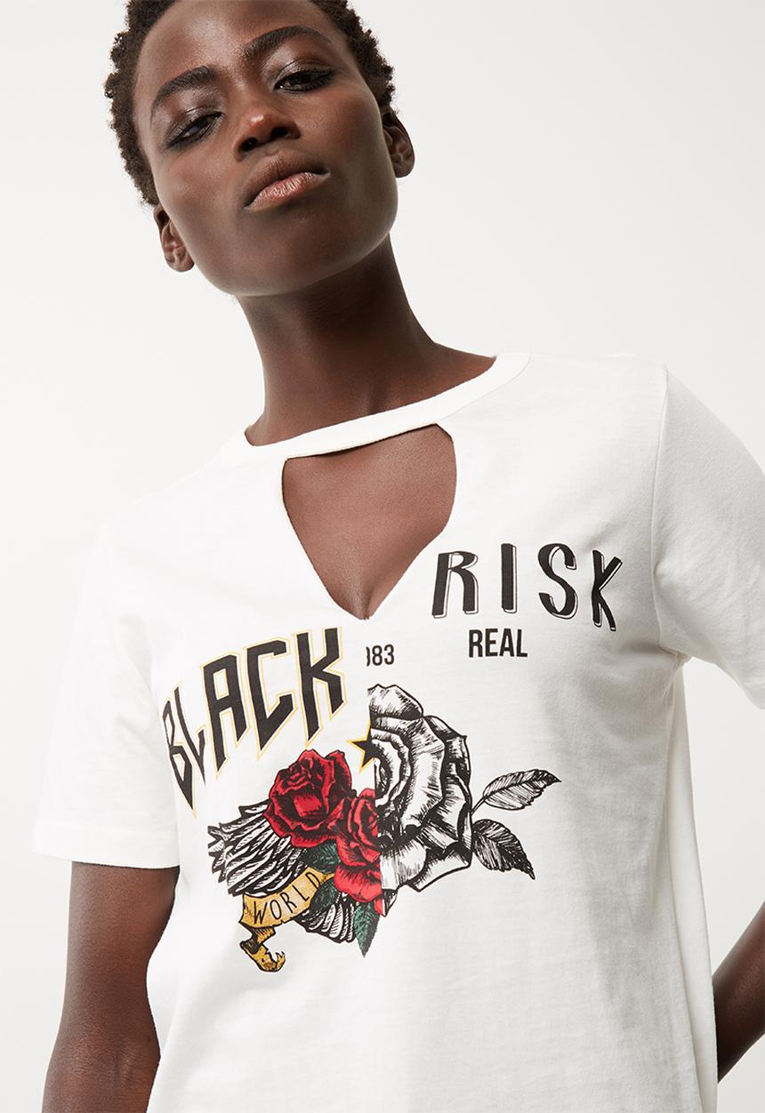 Vero Moda - Madigan choker tee