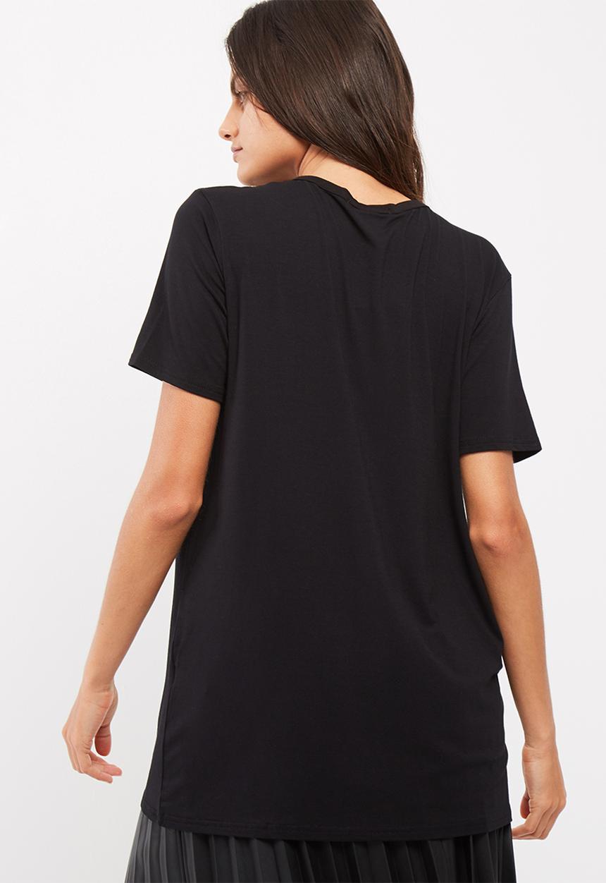 Missguided - V-neck ring detail oversized t-shirt 