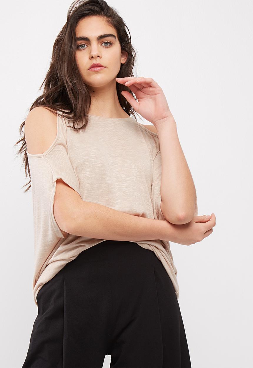 dailyfriday - Sexy cold shoulder top