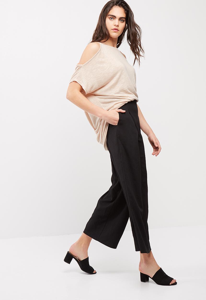 dailyfriday - Sexy cold shoulder top