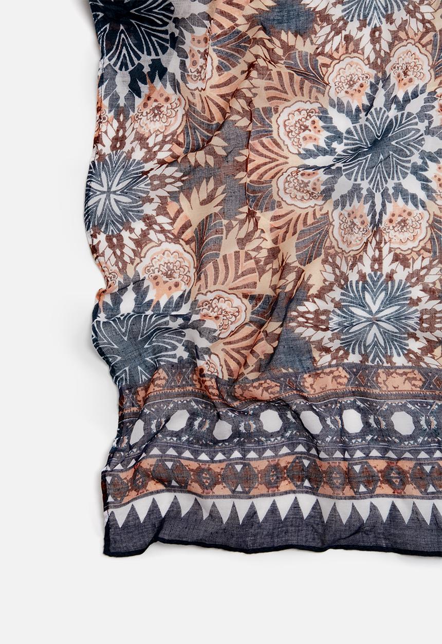 dailyfriday - Printed scarf