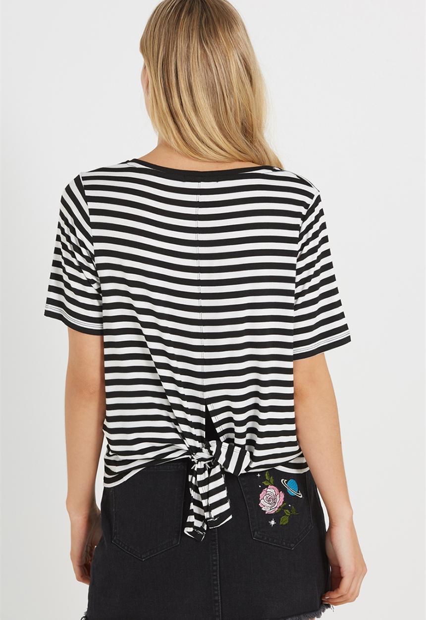 Cotton On - Logan short sleeve tie back tee