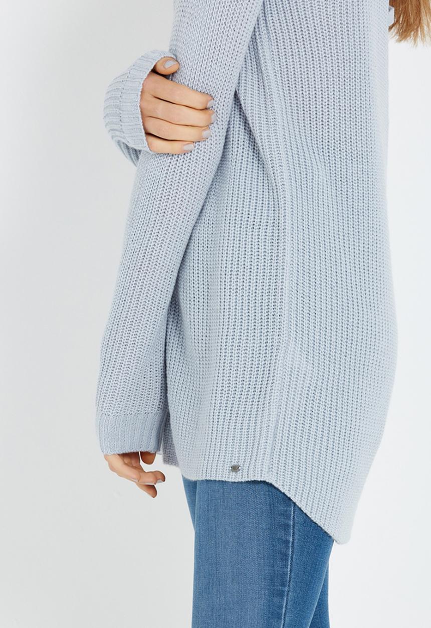 Camilla open back knit - soft sky blue
