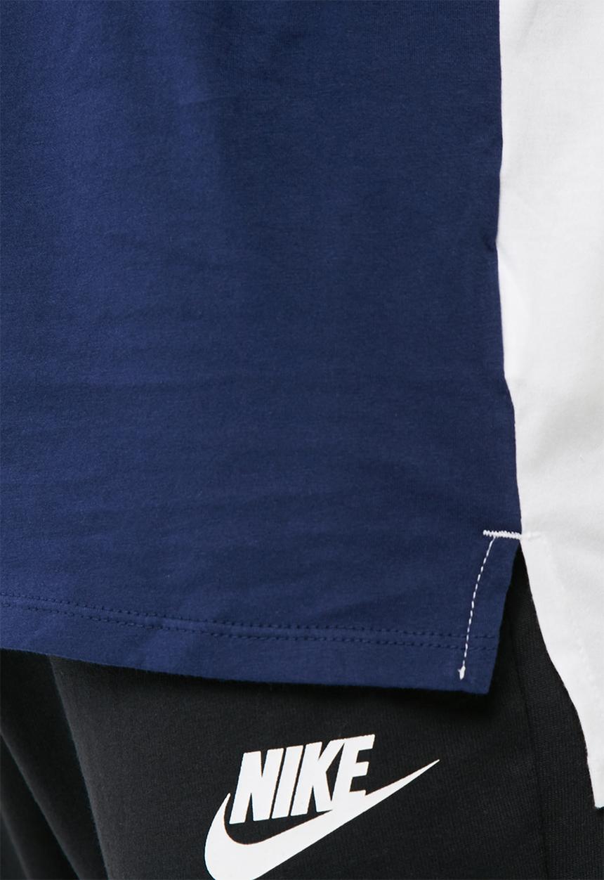 Nike - AV15 tee