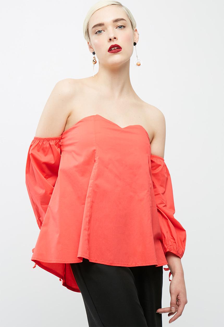 dailyfriday - Sweetheart off shoulder top