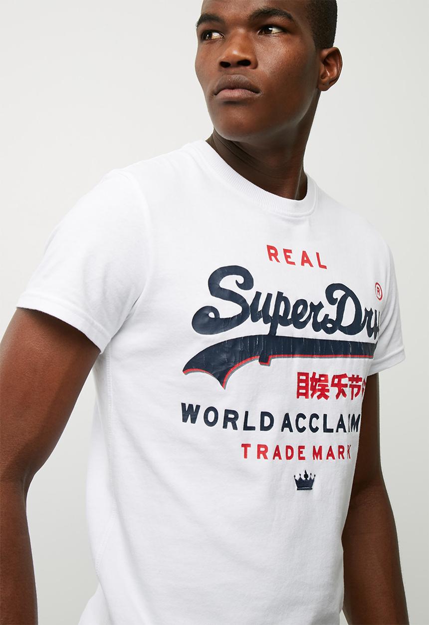 Superdry. - Vintage logo world acclaimed tee