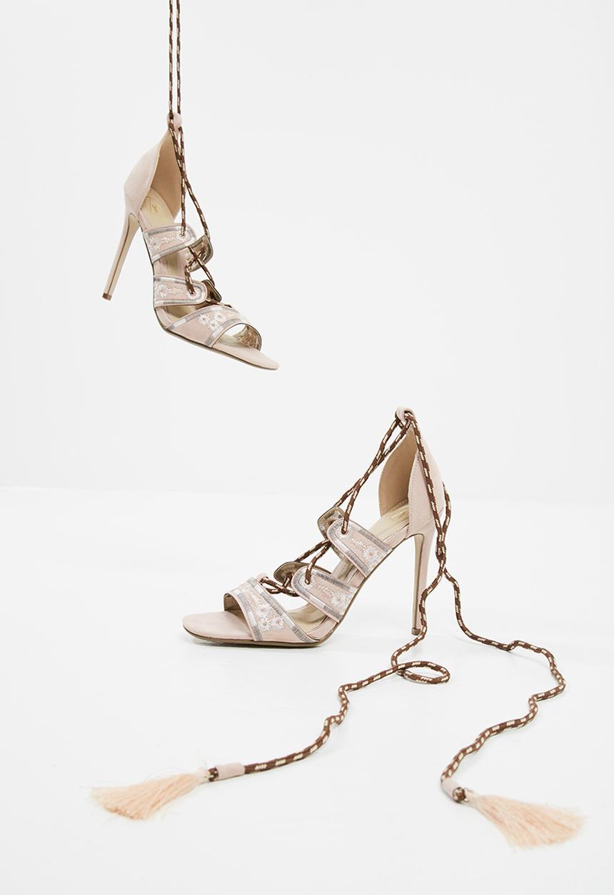 Missguided - Embroidered lace up gladiator heel