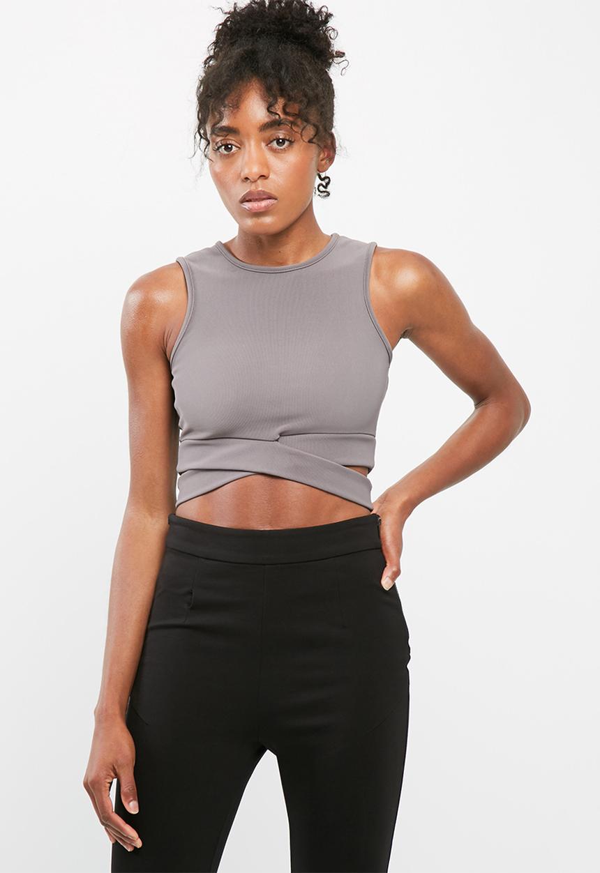 Missguided - Cut out front yoga top
