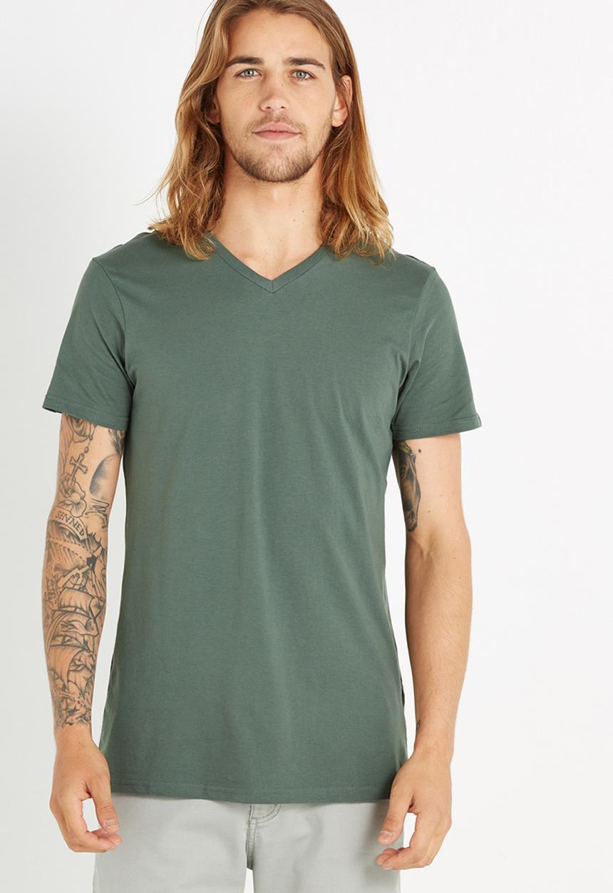 Cotton On - Essential vee neck tee