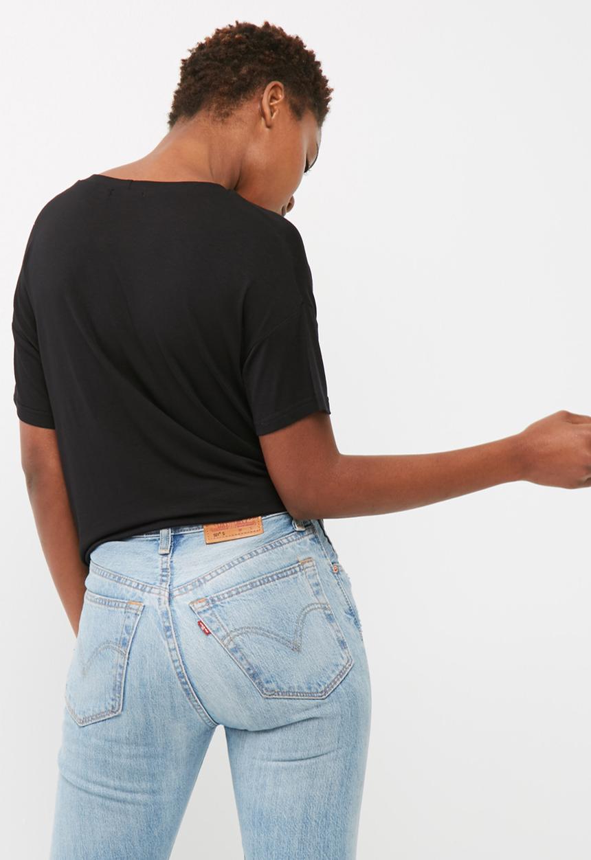 dailyfriday - Knot front detail tee