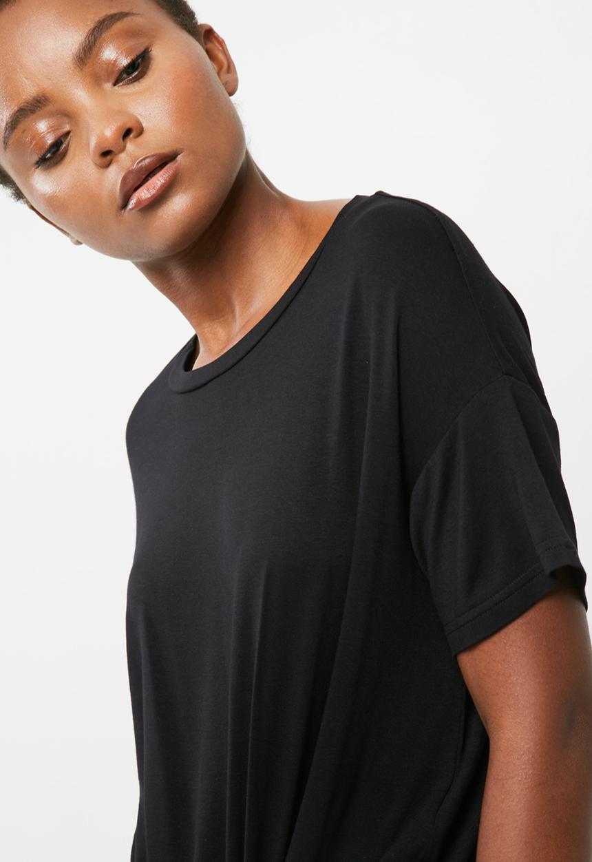 dailyfriday - Knot front detail tee