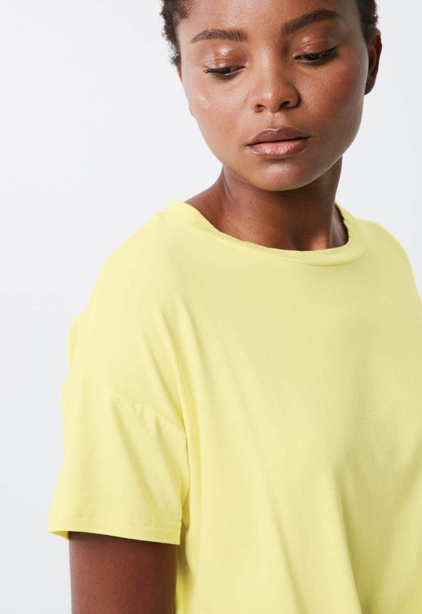 dailyfriday - Knot front detail tee