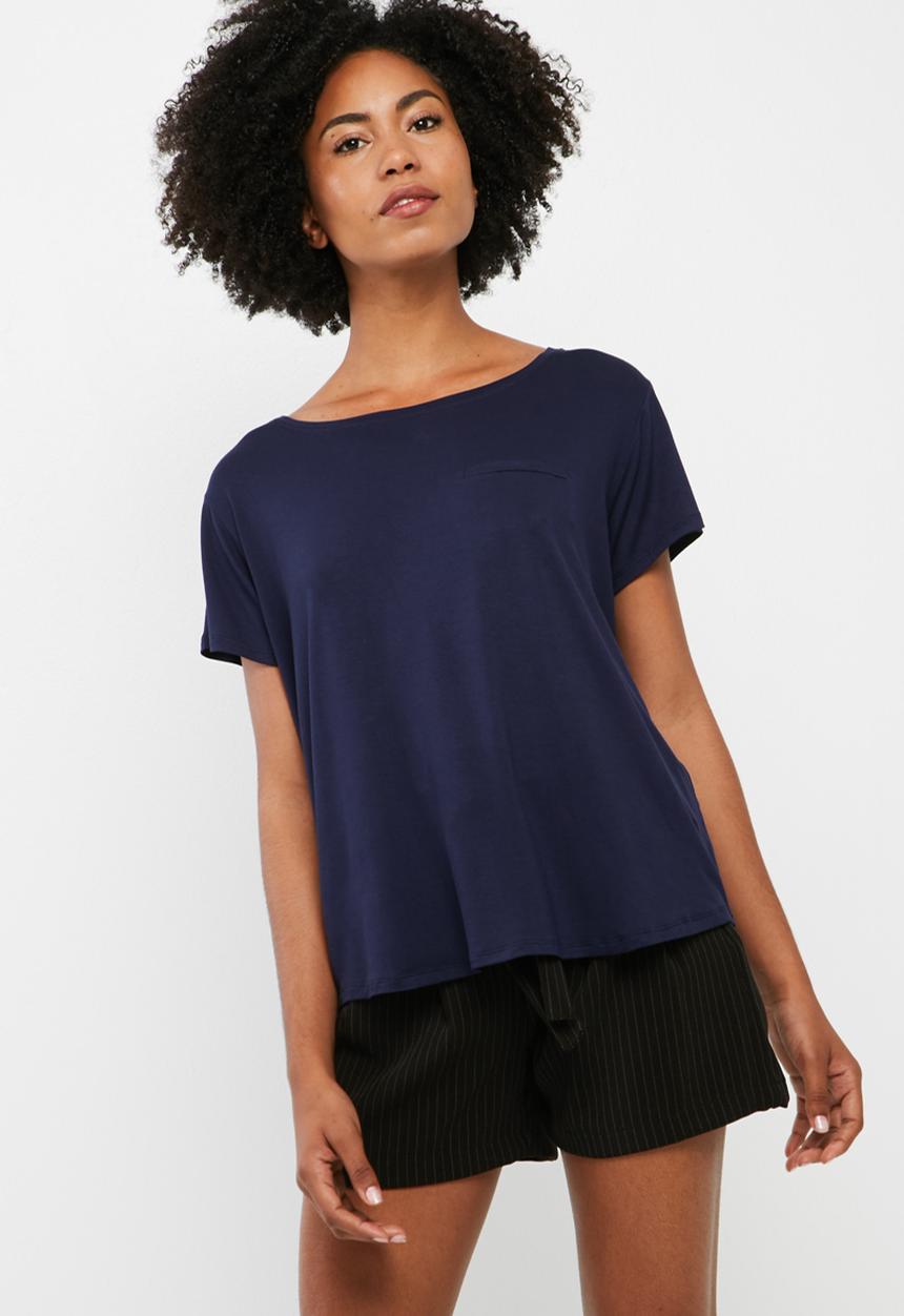 dailyfriday - Scoopneck relaxed tee with turn back cuff