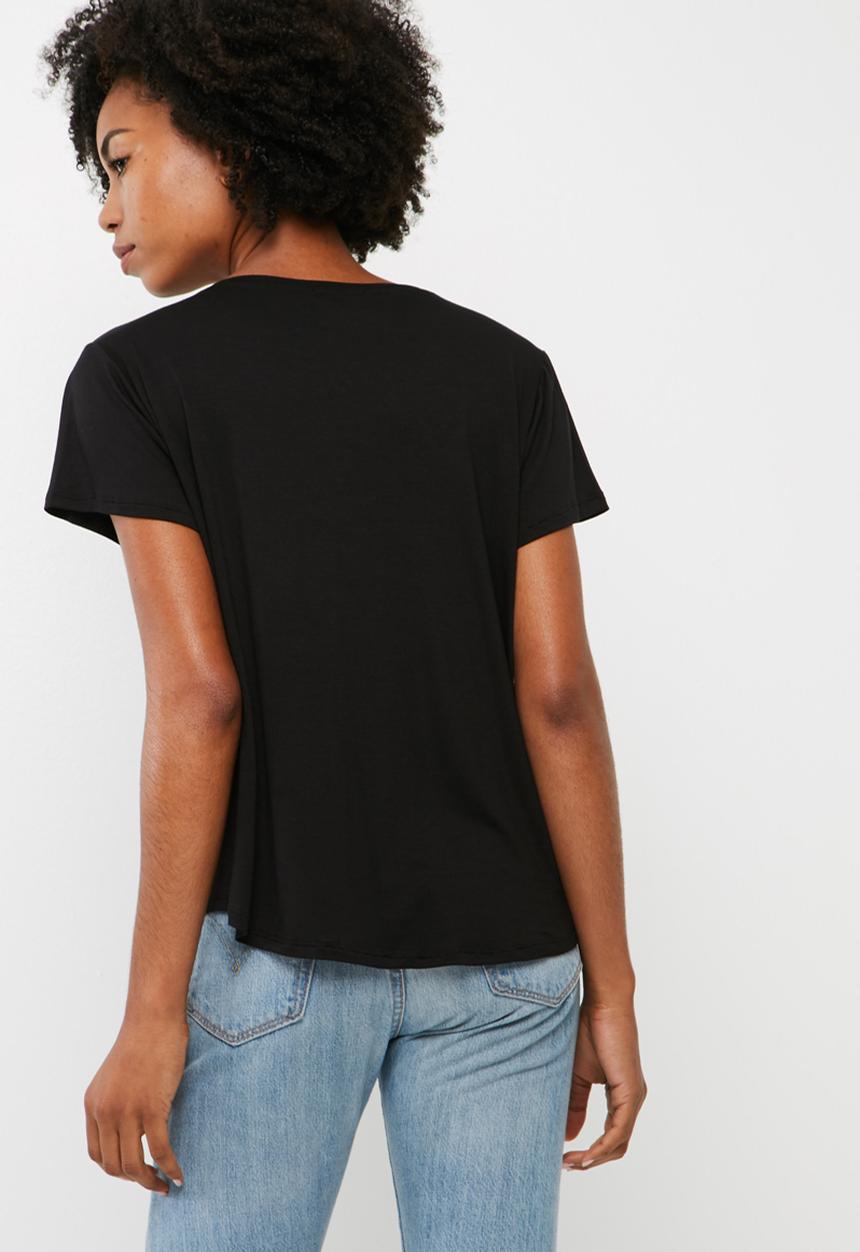 dailyfriday - Scoopneck relaxed tee with turn back cuff