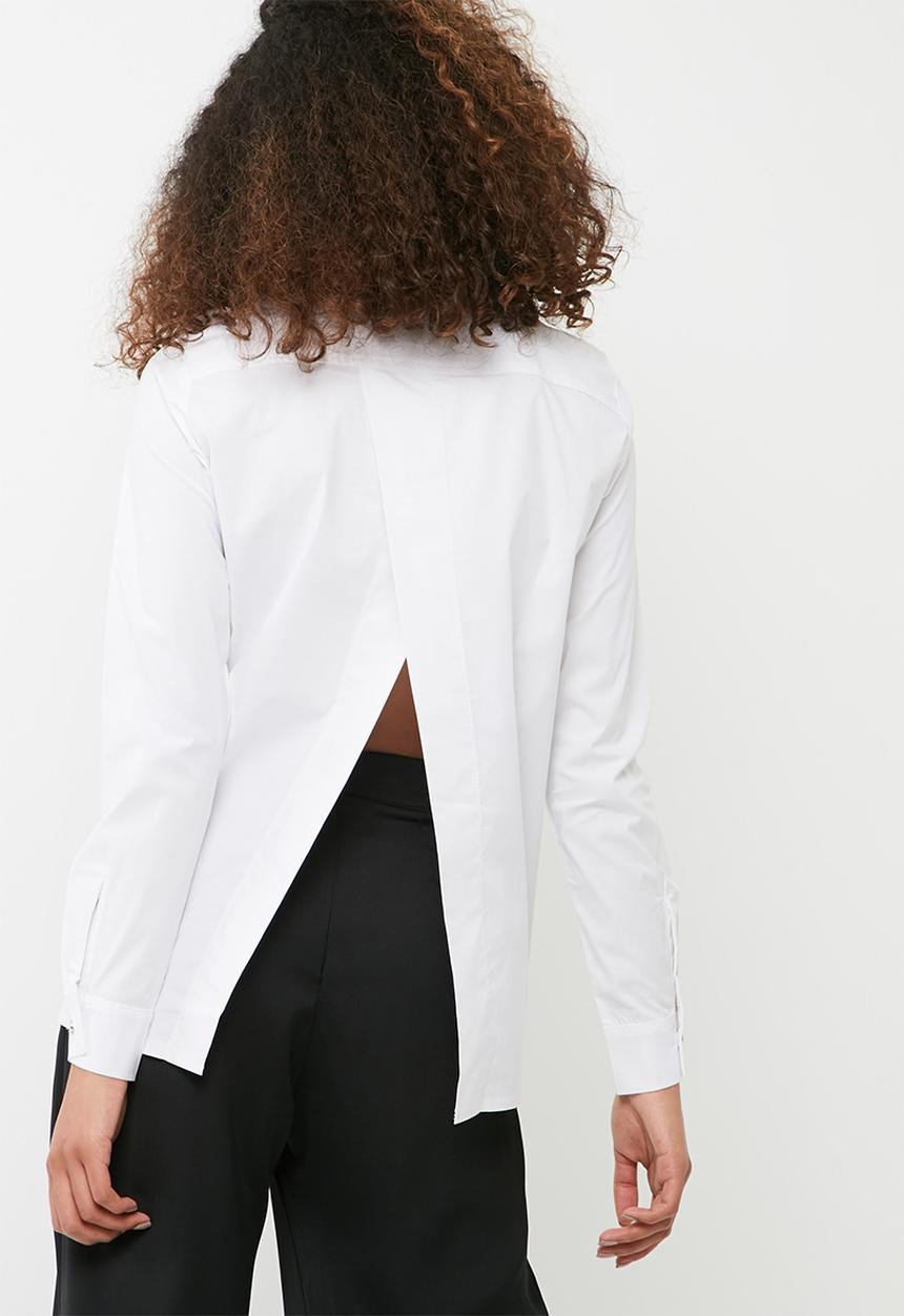 dailyfriday - Open back shirt