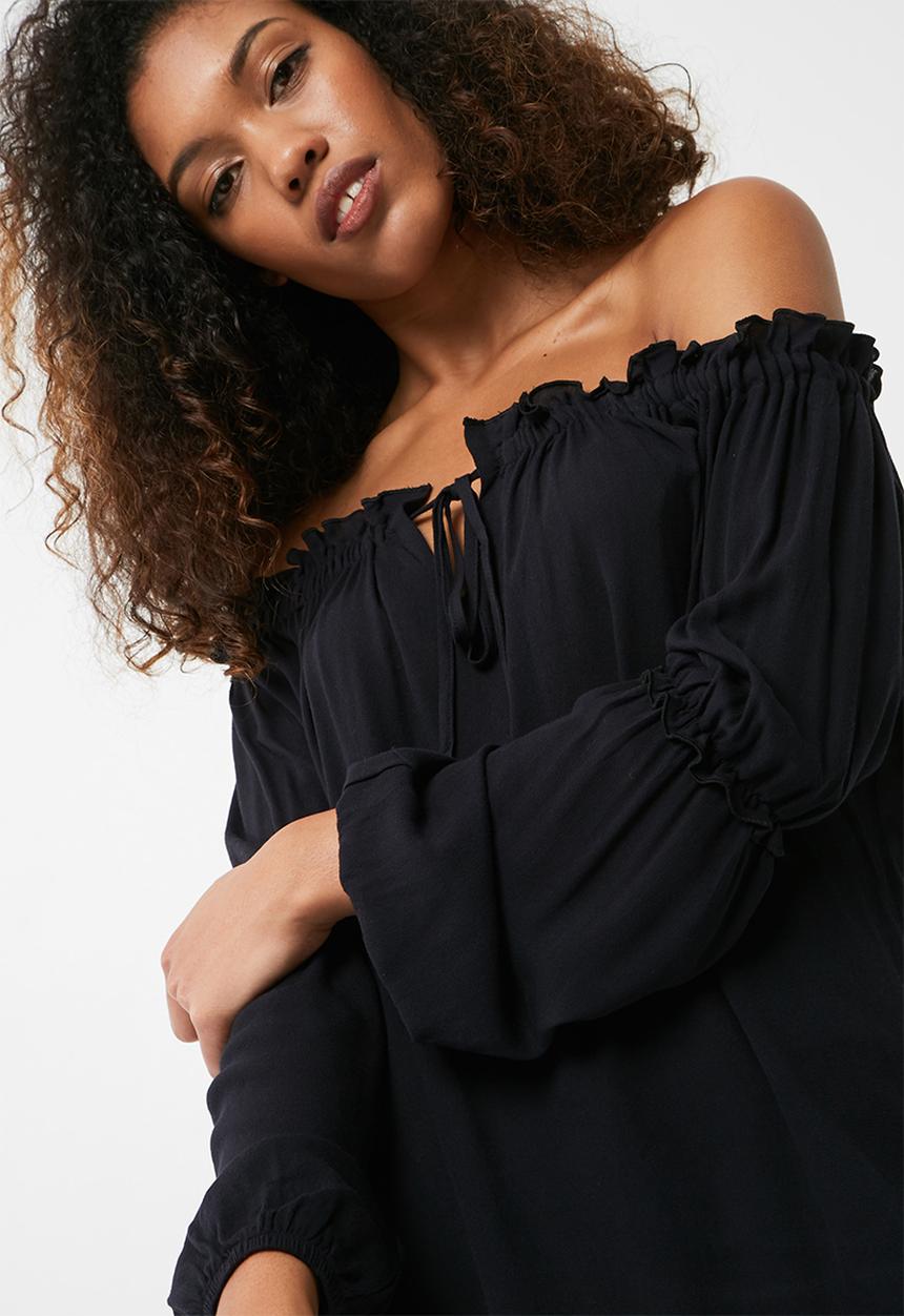 dailyfriday - Off the shoulder feminine blouse