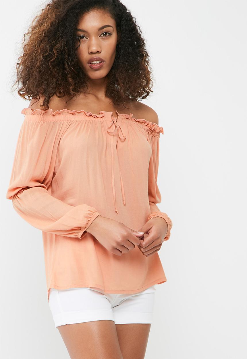 dailyfriday - Off the shoulder feminine blouse