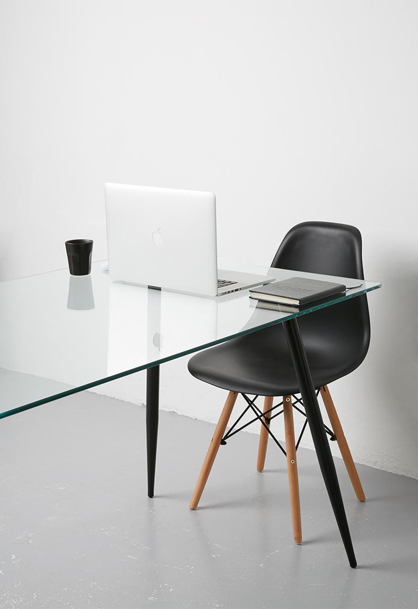 Sixth Floor - Vera dining table
