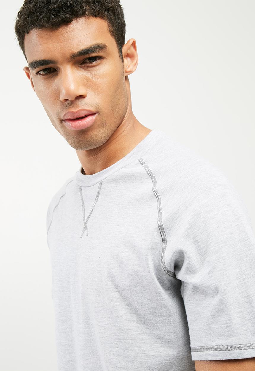 basicthread - Sports tee