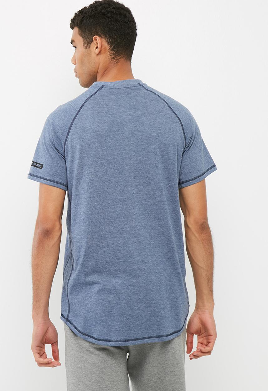 basicthread - Sports tee