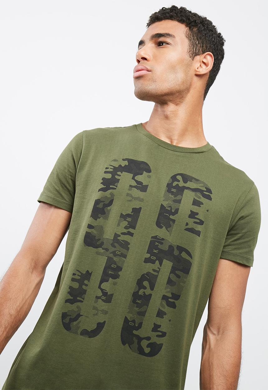 basicthread - Printed curved hem tee