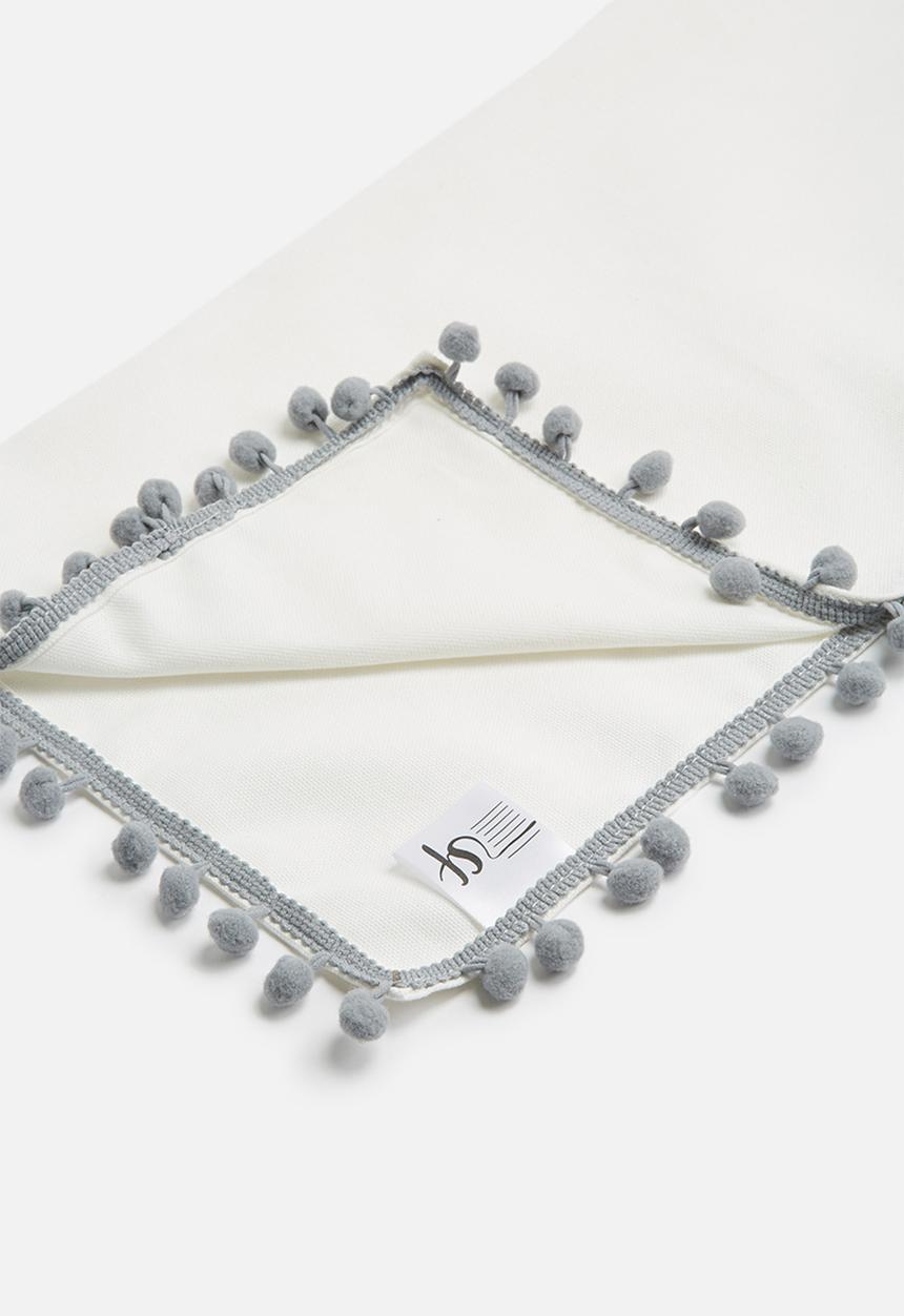 Sixth Floor - Pom pom napkin set of 2