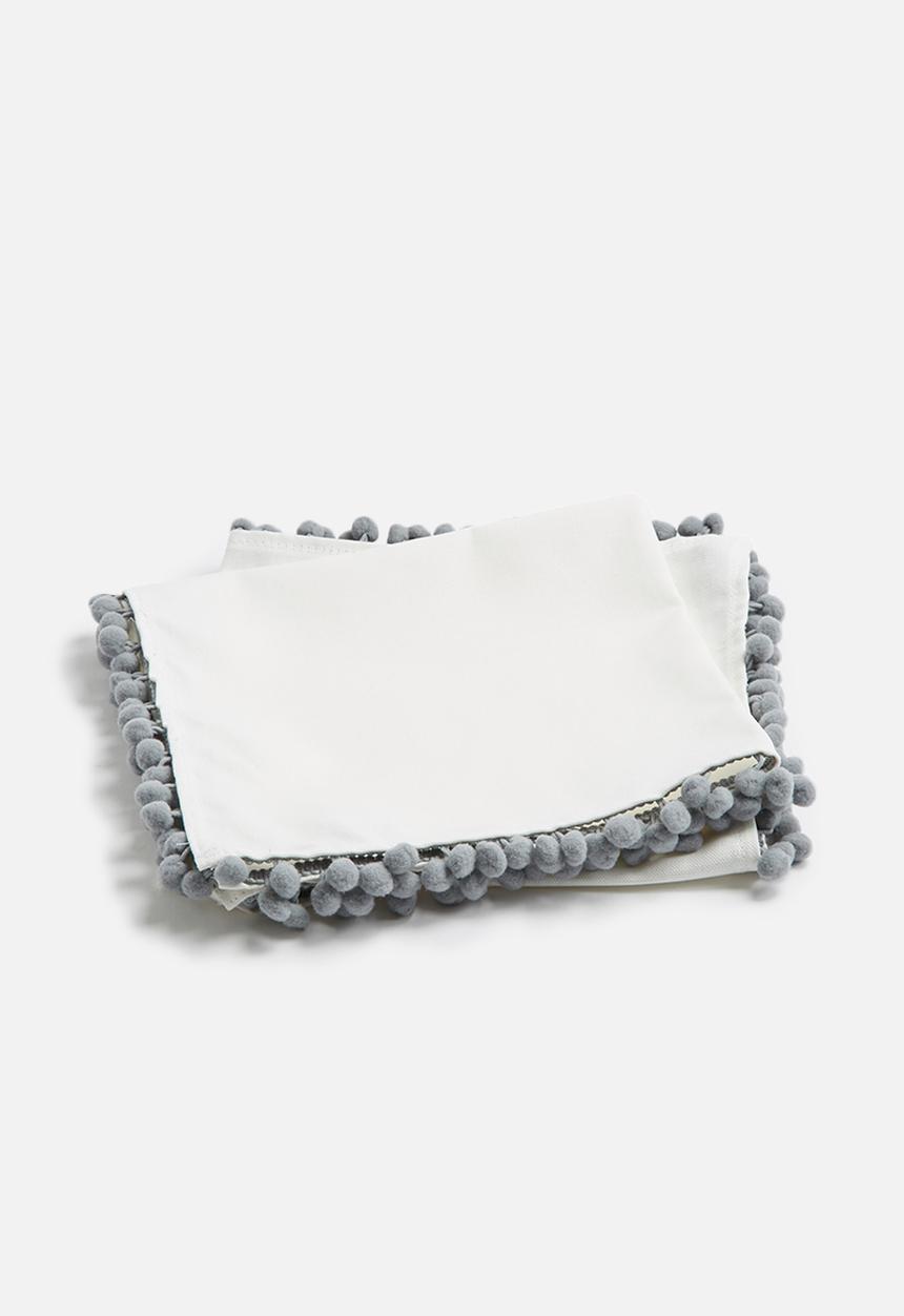 Sixth Floor - Pom pom napkin set of 2
