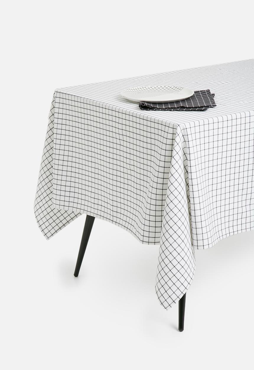 Hertex Haus - Check-in tablecloth