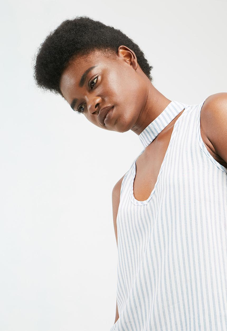 dailyfriday - Sleeveless choker blouse