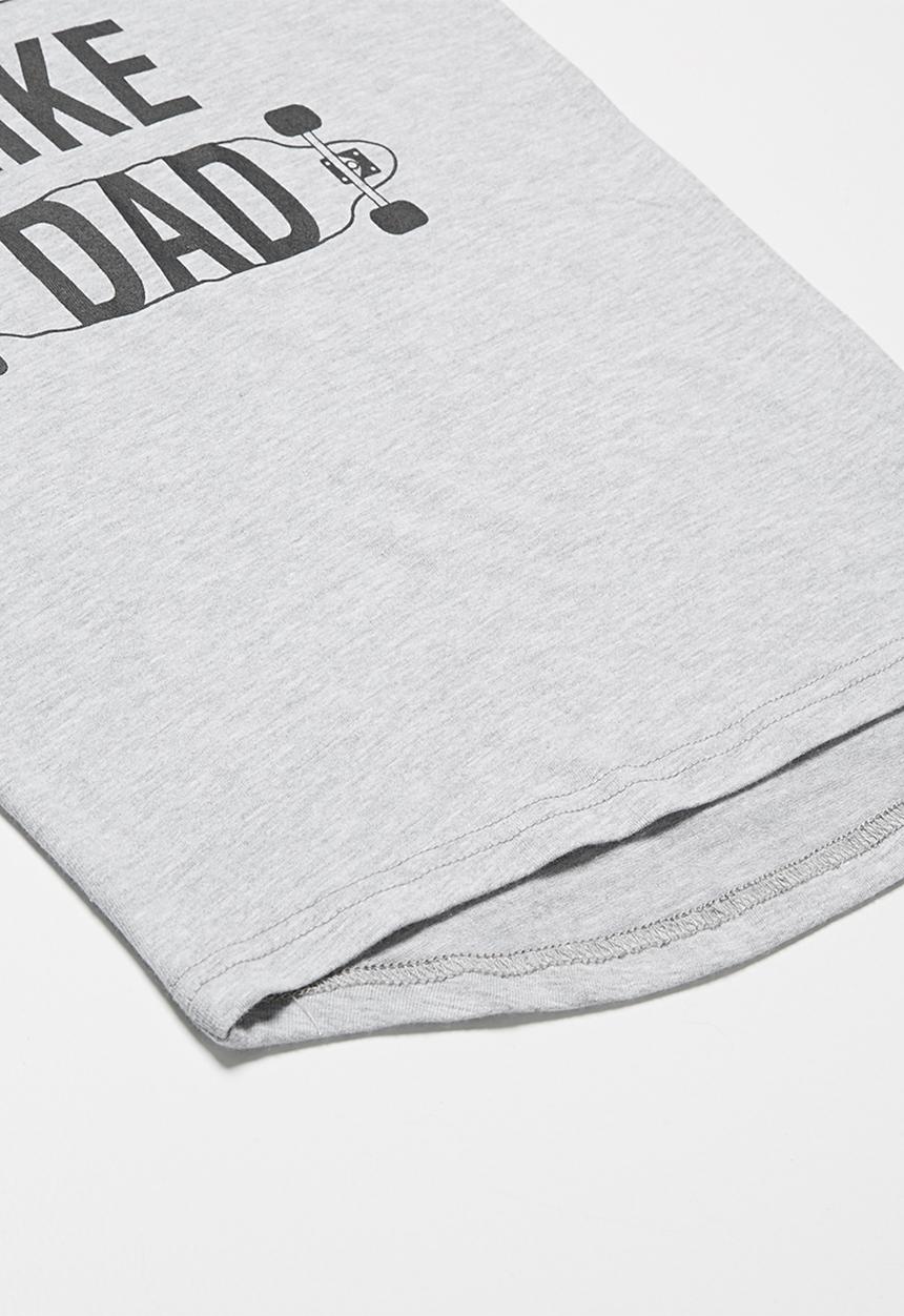 basicthread - Rad like dad tee