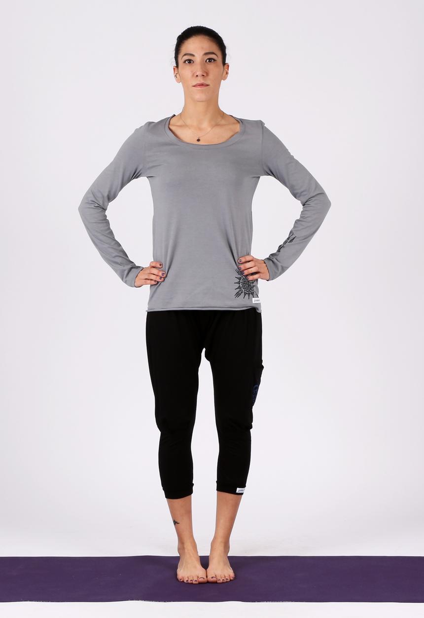 Yoga Utopia - Pretzel Yogawear Sak Yant Top – Grey