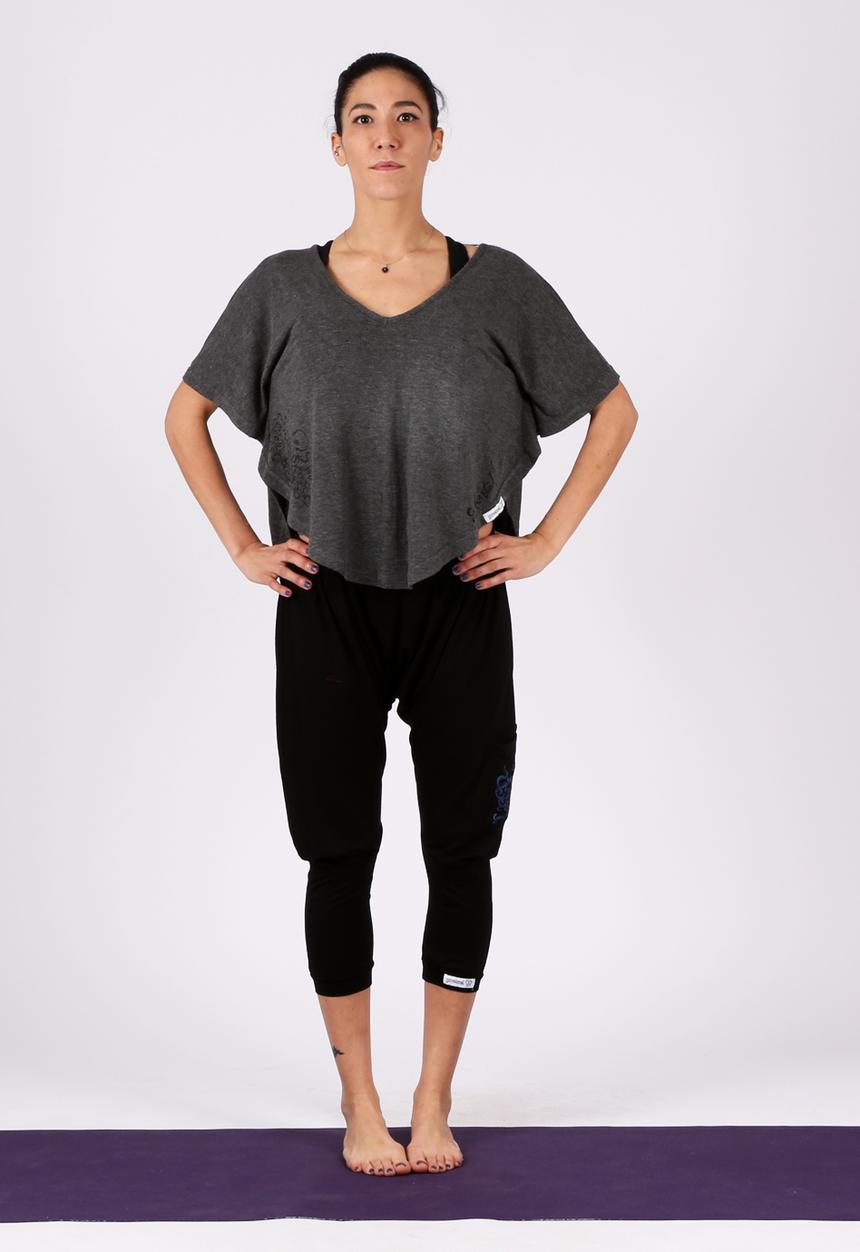 Yoga Utopia - Pretzel Yogawear Cross Top – Grey