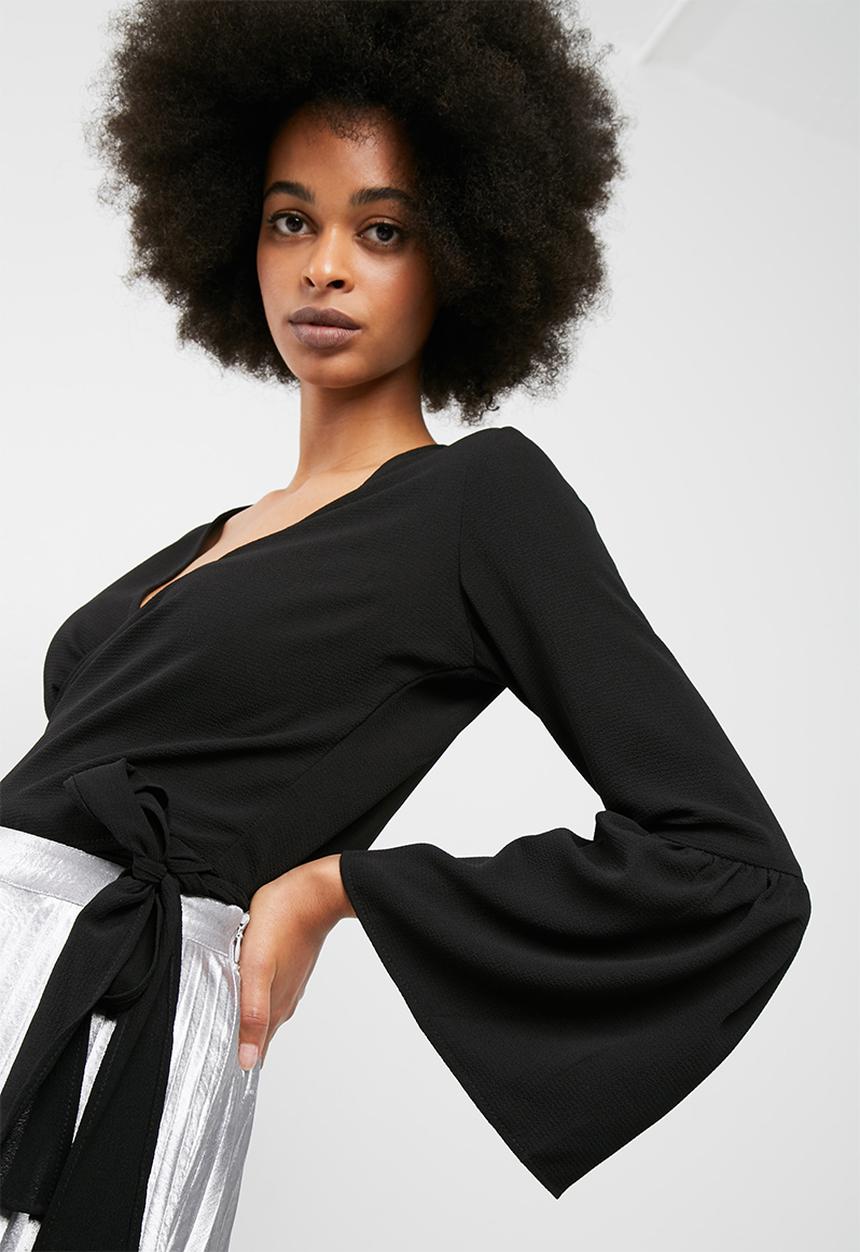 dailyfriday - Bell sleeve wrap top