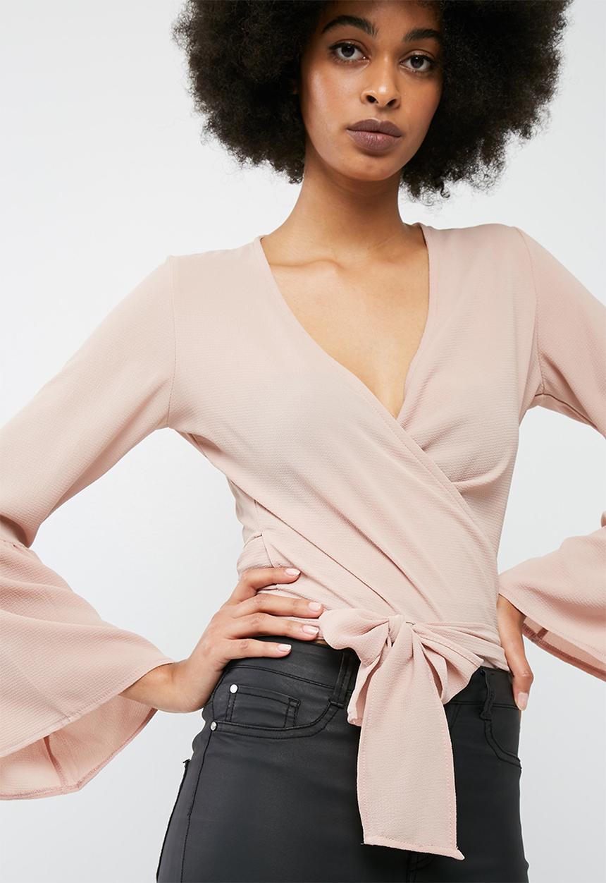 dailyfriday - Bell sleeve wrap top