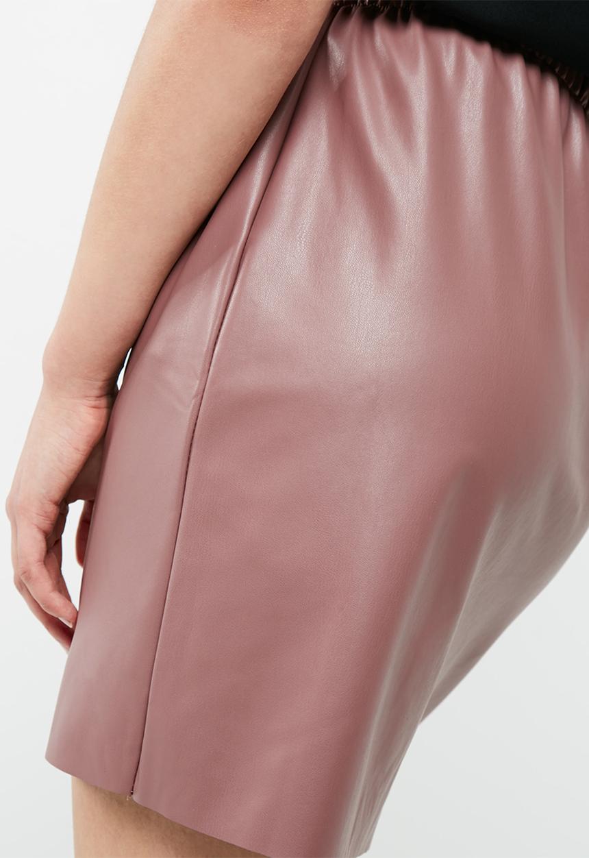 Jacqueline de Yong - Fix pu skirt
