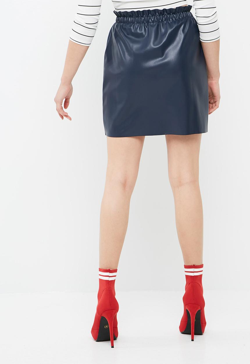 Jacqueline de Yong - Fix pu skirt
