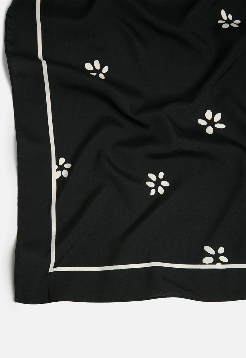 Pieces - Kelle square scarf