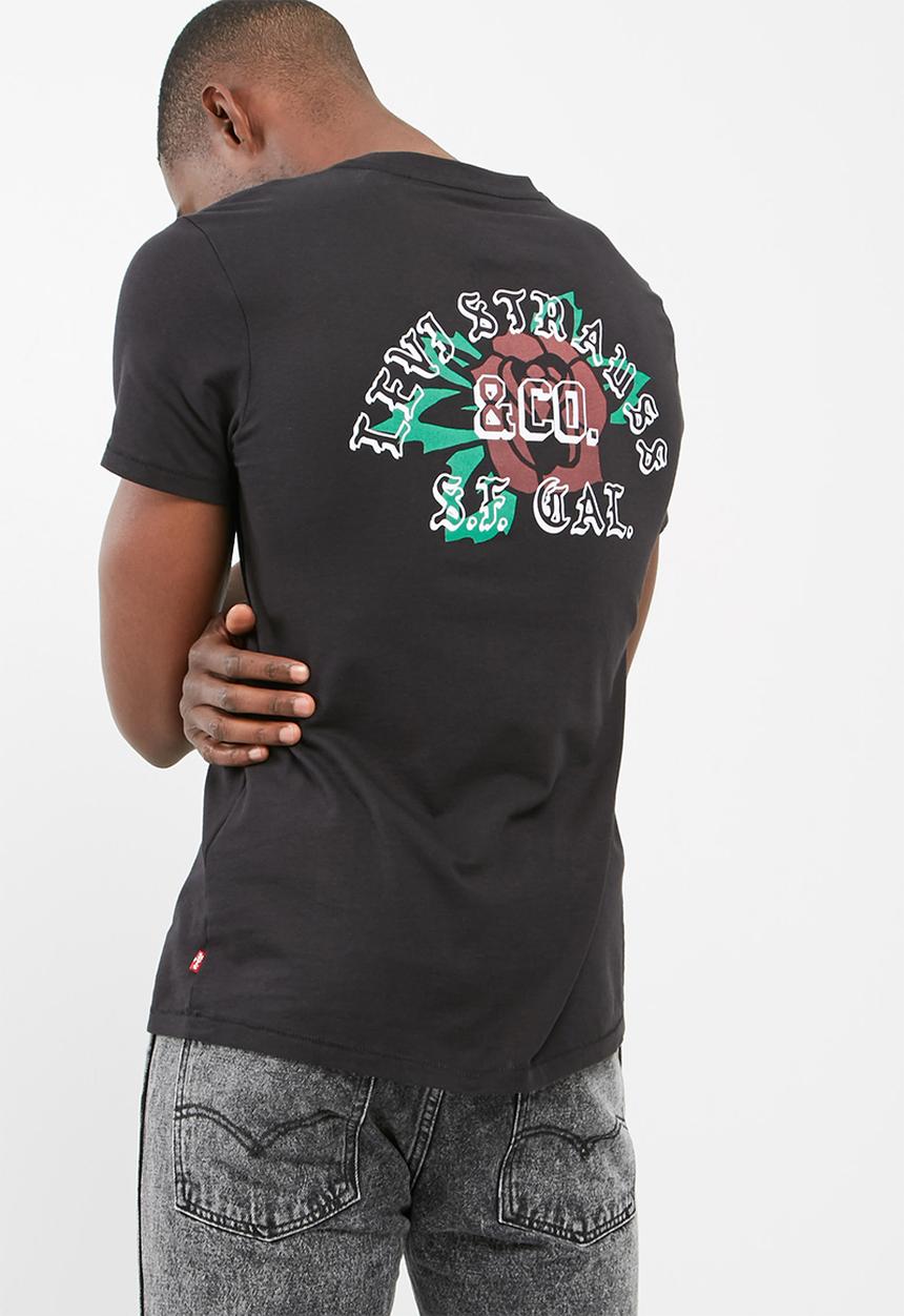 Levi’s® - Graphic set- in neck tee