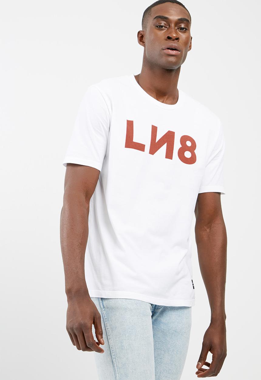 Levi’s® - L8 tee