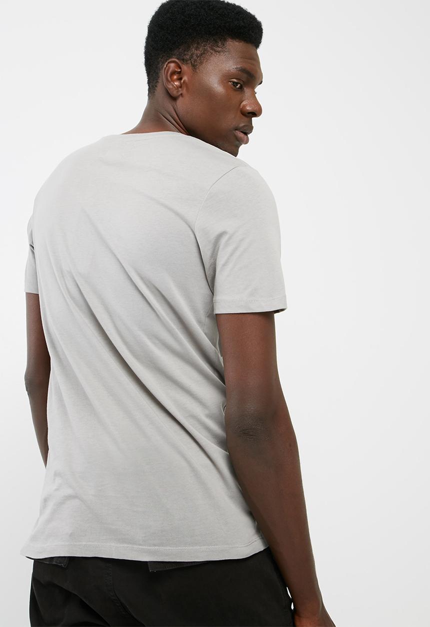 PRODUKT - State tee