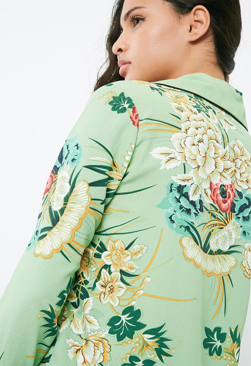Missguided - Floral print piping detail pyjama shirt