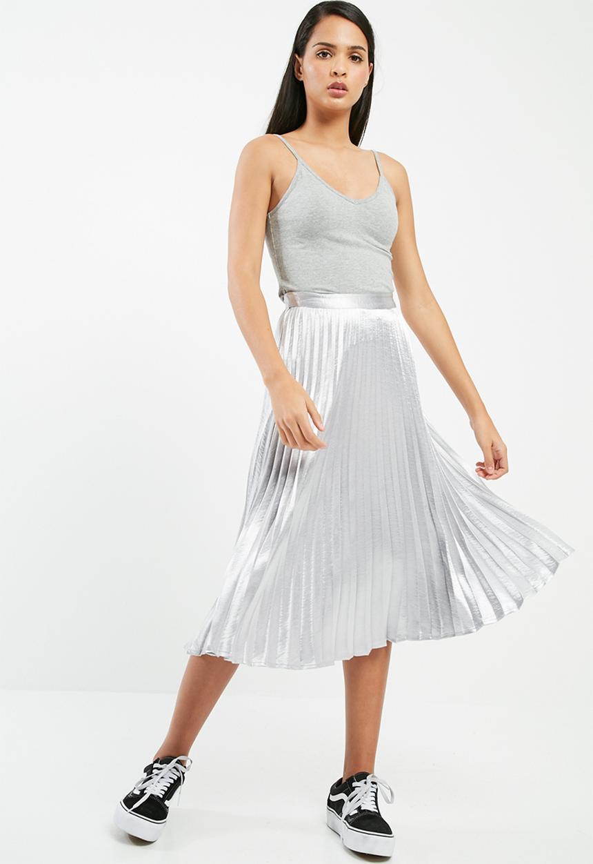 dailyfriday - Fitted v neck cami