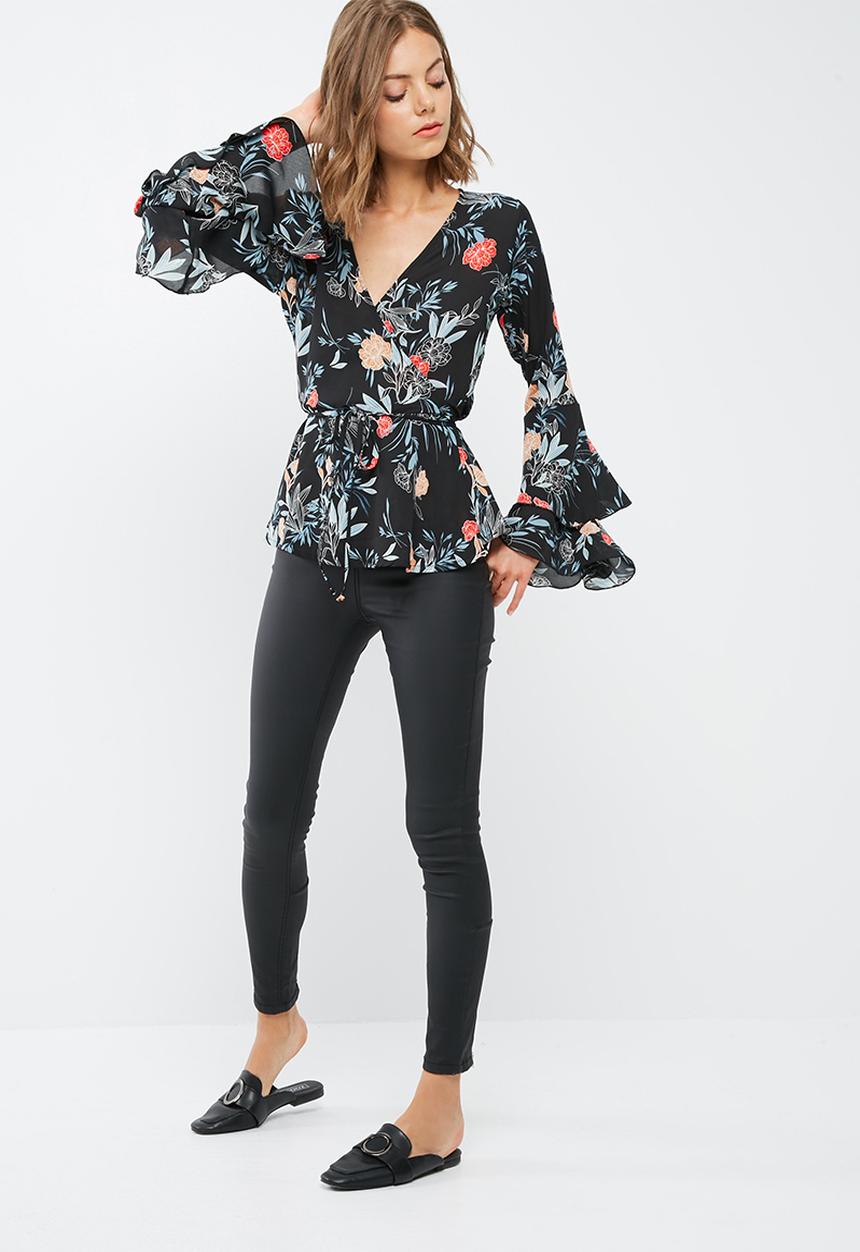 dailyfriday - Wrap bell sleeve blouse