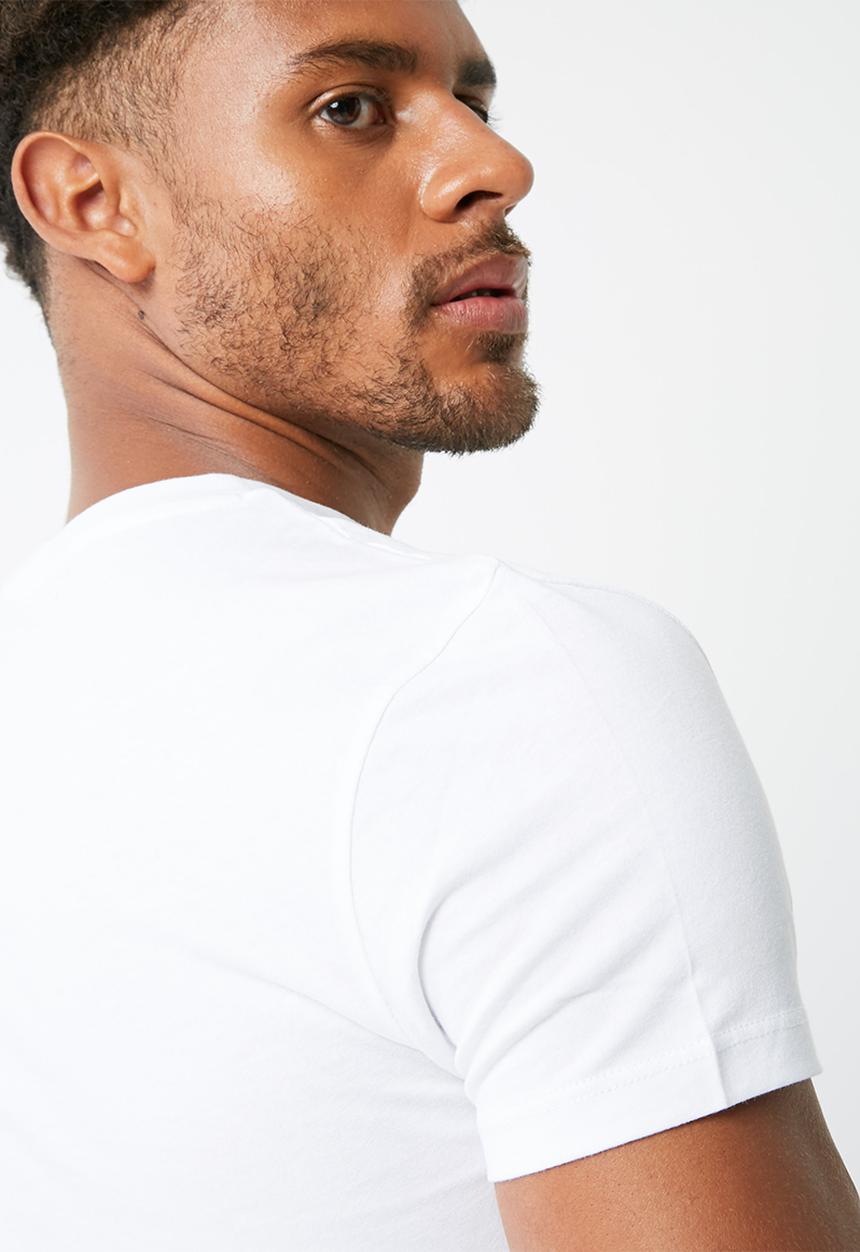 basicthread - Run the streets print crew neck tee