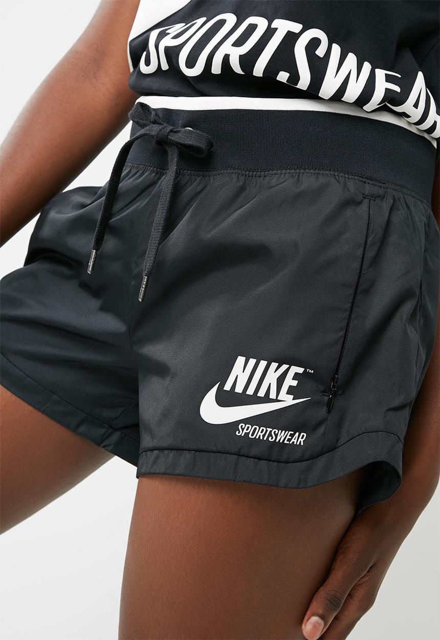Nike - Archive zip shorts