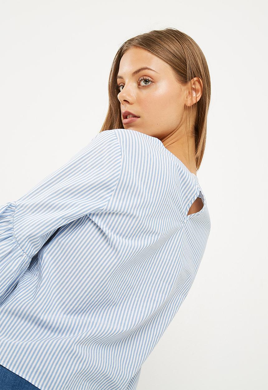 dailyfriday - Trumpet sleeve shell top