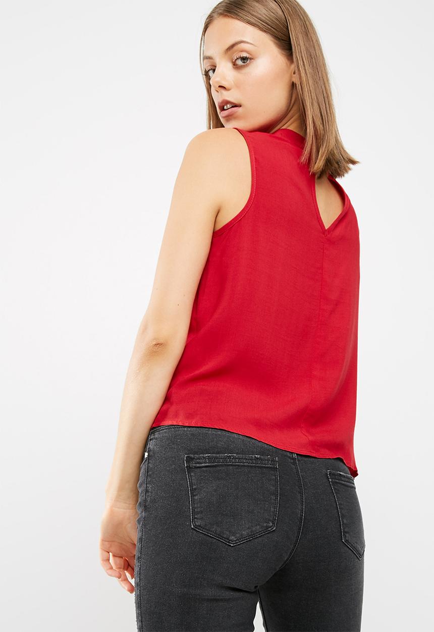 dailyfriday - Sleeveless choker blouse