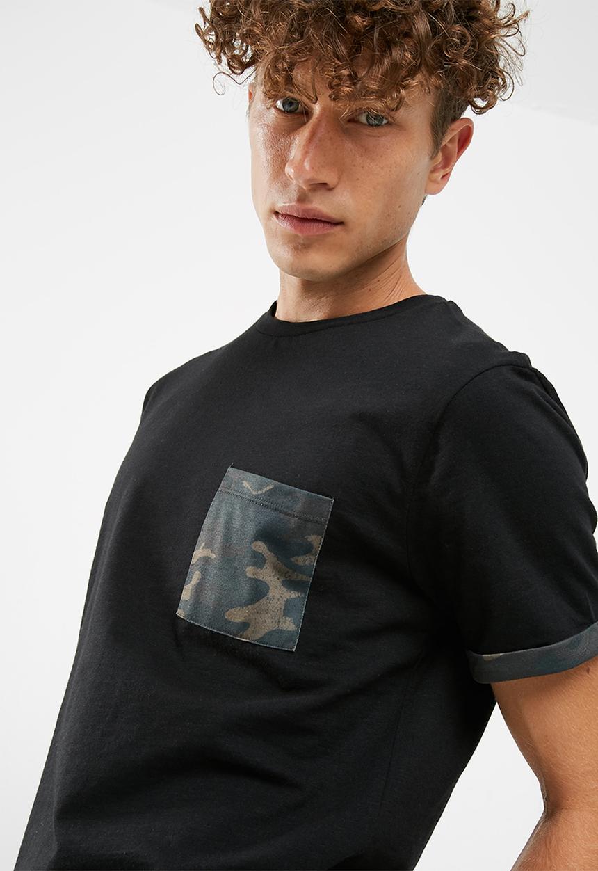 New Look - Camo pocket tee