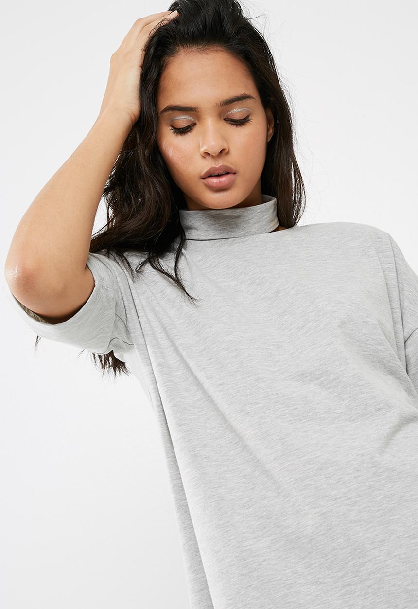 Vero Moda - Jelica side choker tee